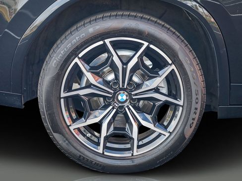 Used 2025 BMW X4 xDrive30i image 46