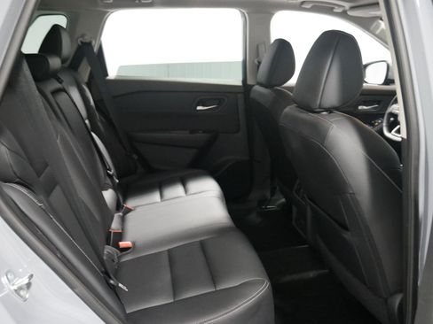 Used 2023 Nissan Rogue SL image 17