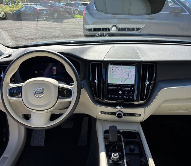 Used 2024 Volvo XC60 B5 Core w/ Protection Package Premier AWD/4WD image 5
