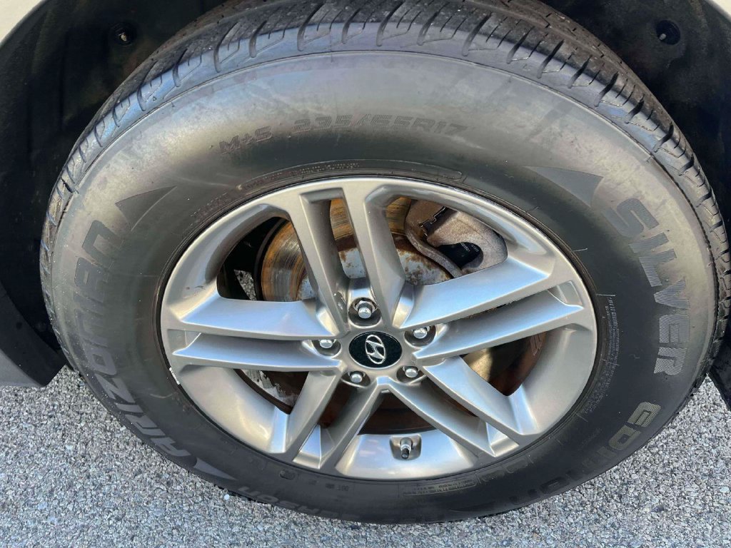 Used 2018 Hyundai Santa Fe Sport w/ 2.4L Tech Package 04 AWD/4WD image 37
