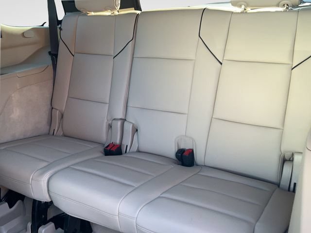 Used 2023 Cadillac Escalade Premium Luxury w/ Performance Package AWD/4WD image 20