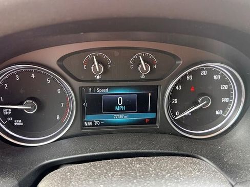 Used 2019 Buick Enclave Essence image 8