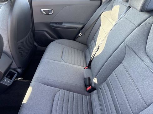 New 2025 Kia K4 EX image 16