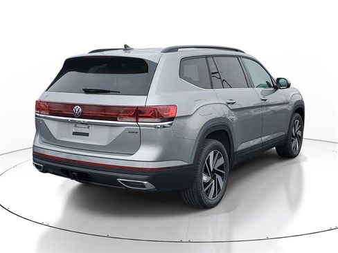 New 2026 Volkswagen Atlas SE image 4