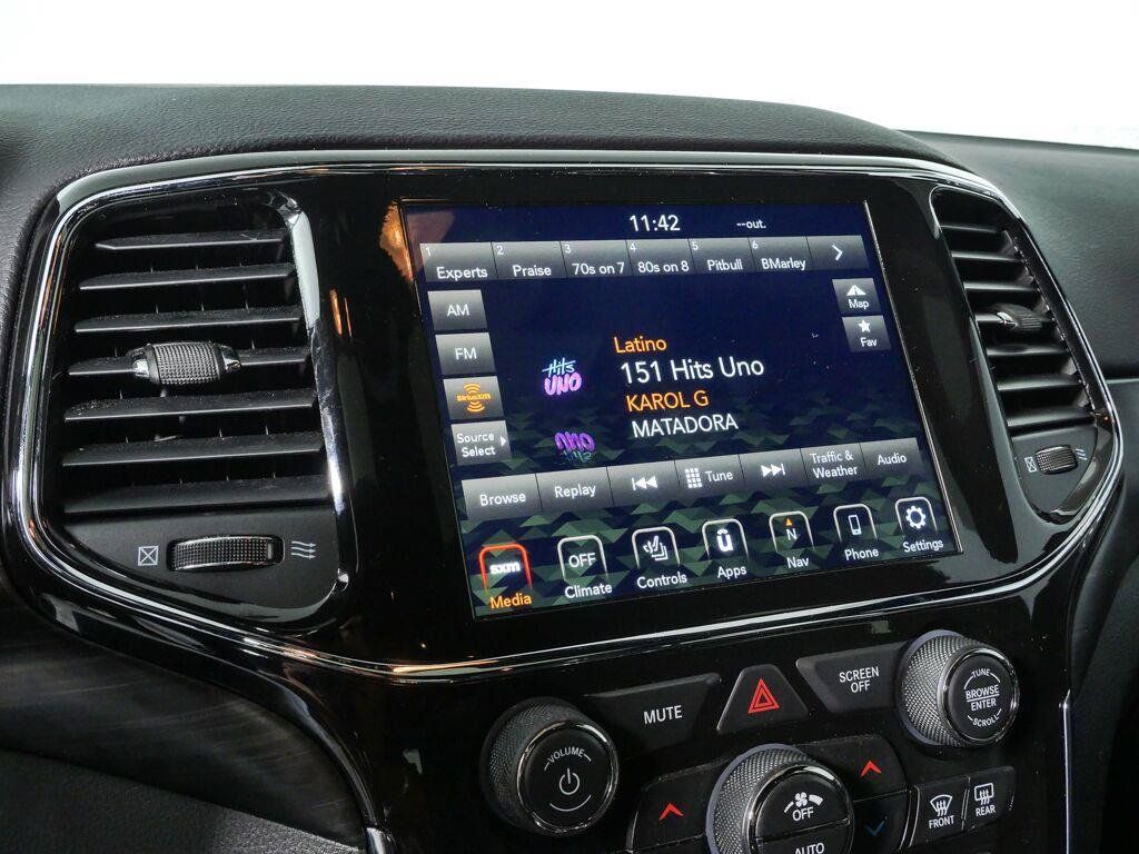 Used 2021 Jeep Grand Cherokee Laredo X RWD image 13
