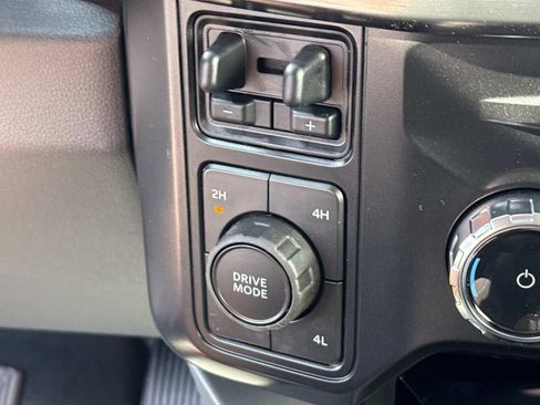 New 2026 Ford F550 4x4 Crew Cab image 17