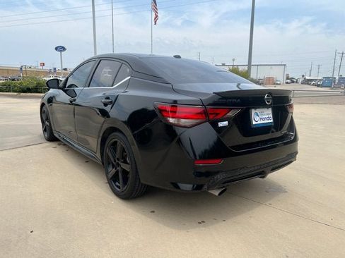 Used 2022 Nissan Sentra SR w/ Midnight Edition FWD image 3