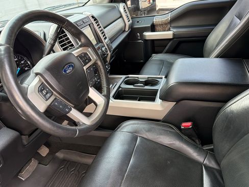 Used 2017 Ford F350 Lariat w/ Lariat Ultimate Package AWD/4WD image 7