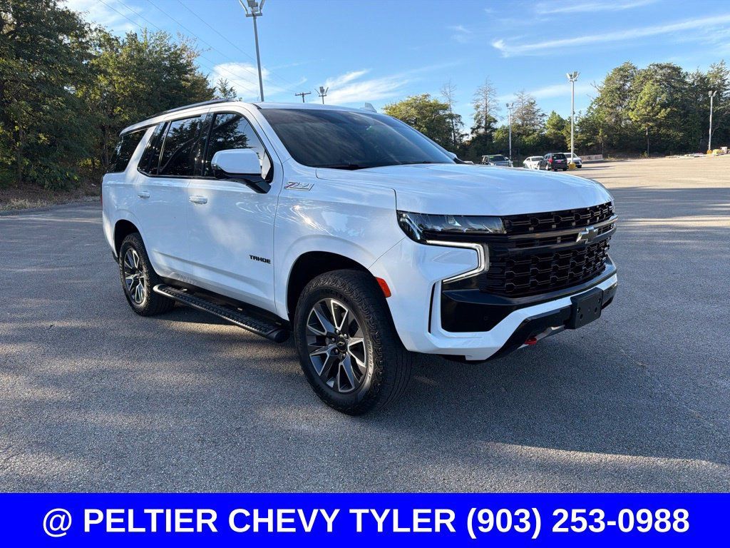 Used 2024 Chevrolet Tahoe Z71 w/ Luxury Package AWD/4WD image 3