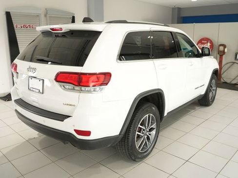 Used 2020 Jeep Grand Cherokee Laredo w/ Security & Convenience Group AWD/4WD image 6