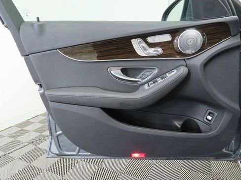 Used 2020 Mercedes-Benz C 300 Sedan w/ Driver Assistance Package image 24