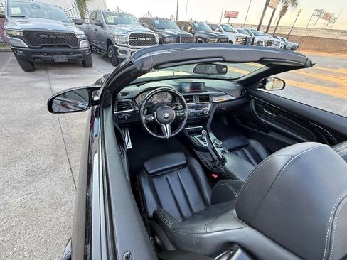 Used 2015 BMW M4 Convertible RWD image 34