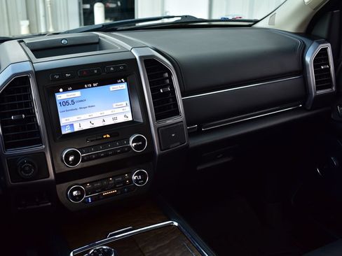 Used 2019 Ford Expedition Platinum AWD/4WD image 34