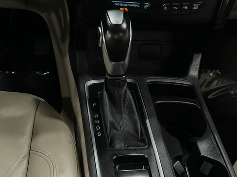 Used 2019 Ford Escape Titanium FWD image 29