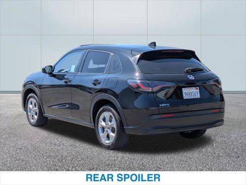 Certified 2024 Honda HR-V LX image 9