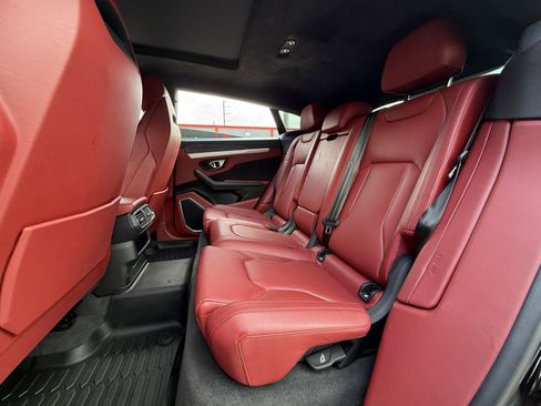 Used 2020 Lamborghini Urus image 13