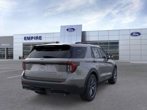 New 2026 Ford Explorer ST-Line AWD/4WD image 8