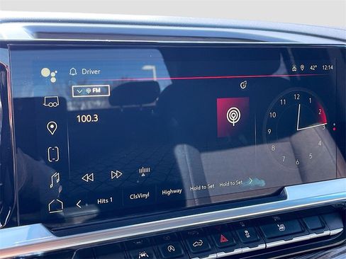 Used 2025 GMC Sierra 1500 Elevation image 15