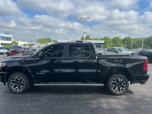 Used 2025 RAM 1500 Laramie w/ Sport Appearance Package AWD/4WD image 8