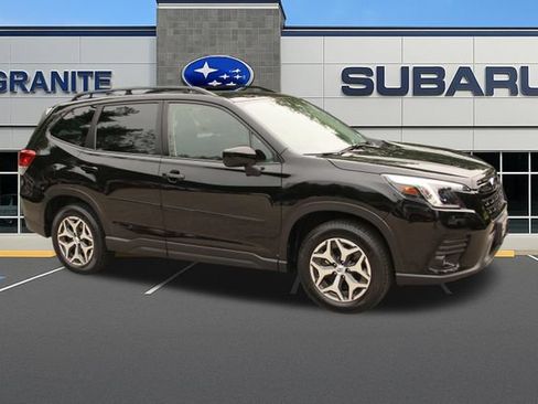 Used 2023 Subaru Forester Premium AWD/4WD image 13