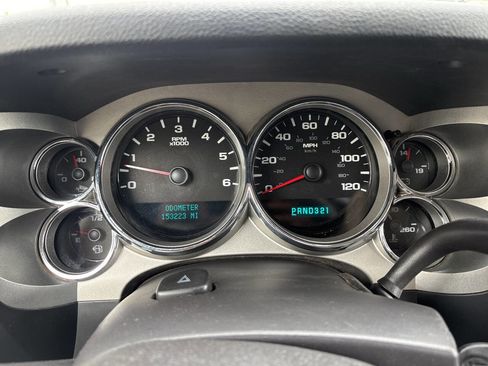 Used 2007 Chevrolet Silverado 1500 LT w/ 1LT Convenience Package AWD/4WD image 8