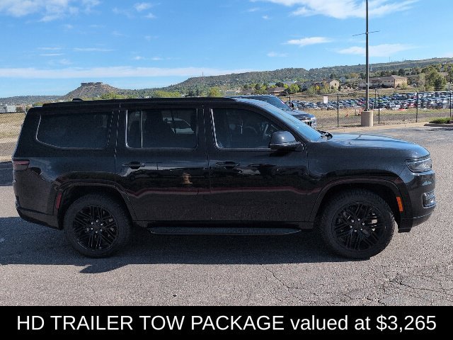 Used 2025 Jeep Wagoneer Series II w/ Premium Group I AWD/4WD image 4