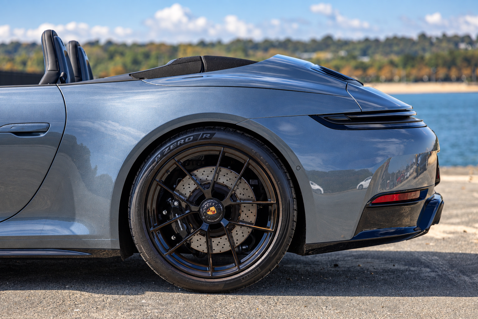 Used 2026 Porsche 911 Carrera GTS RWD image 34