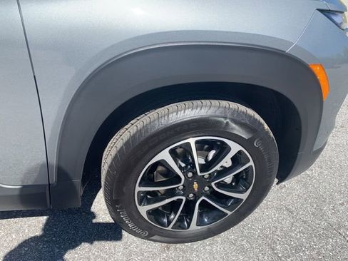 Used 2026 Chevrolet TrailBlazer LT w/ Driver Confidence Package image 40