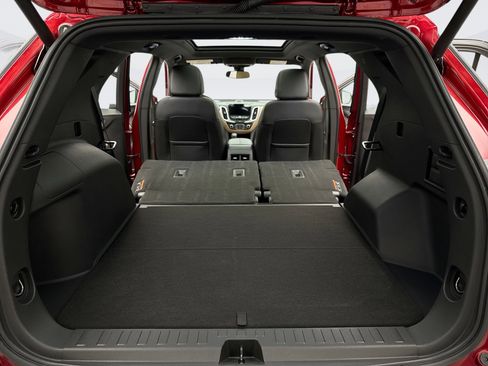 Used 2023 Chevrolet Equinox Premier image 25