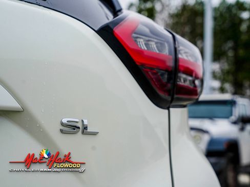 Used 2021 Nissan Murano SL w/ SL Moonroof Package image 7
