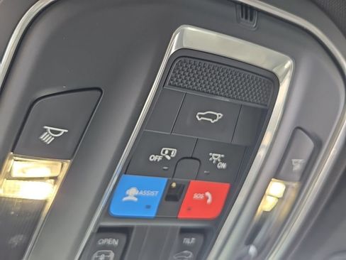Certified 2025 Jeep Grand Cherokee Altitude AWD/4WD image 25