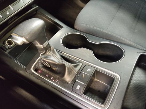 Used 2019 Kia Sorento S FWD image 26