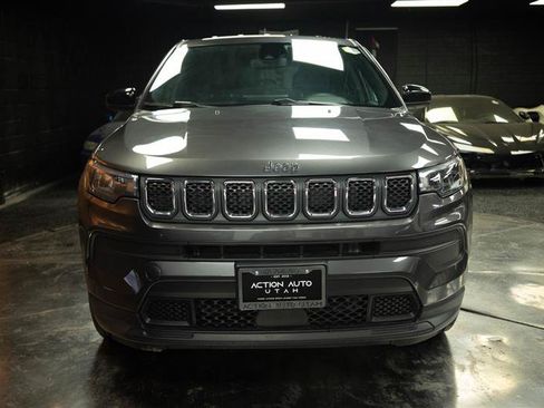 Used 2023 Jeep Compass Sport AWD/4WD image 3