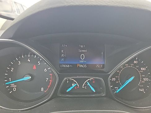 Used 2018 Ford Escape Titanium AWD/4WD image 32