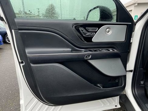 Used 2020 Lincoln Aviator Reserve w/ Equipment Group 202A image 20