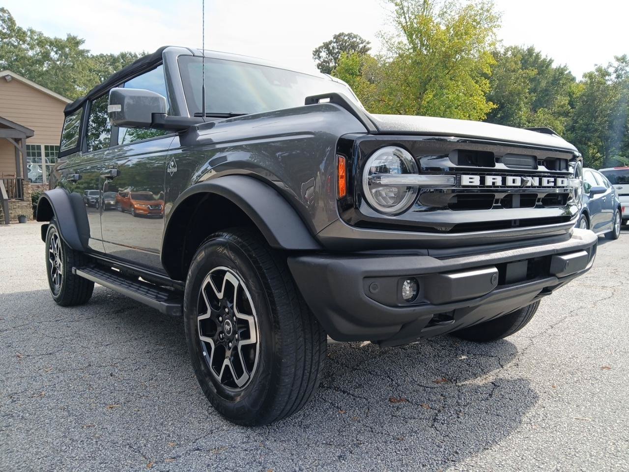 Used 2023 Ford Bronco Outer Banks AWD/4WD image 4