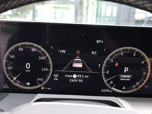 Used 2025 INFINITI QX80 Luxe RWD image 45