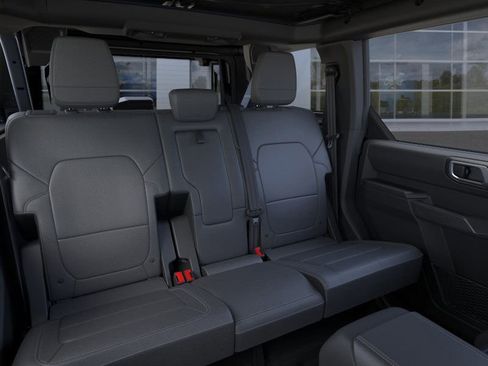 New 2025 Ford Bronco Outer Banks w/ Sasquatch Package AWD/4WD image 11