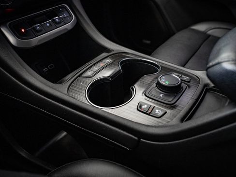 Used 2021 GMC Acadia SLT w/ Preferred Package image 38