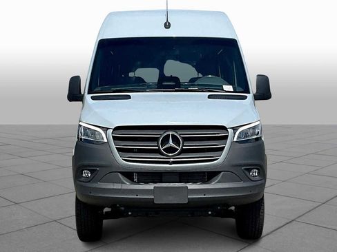 New 2025 Mercedes-Benz Sprinter 2500 image 3