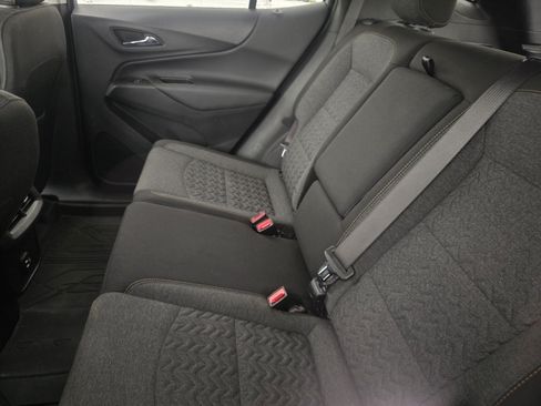 Used 2022 Chevrolet Equinox LT FWD image 18