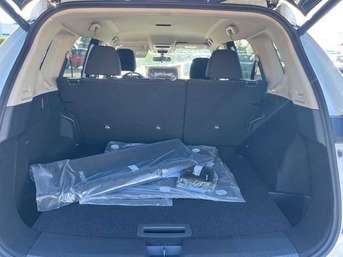 New 2026 Nissan Rogue SV FWD image 27