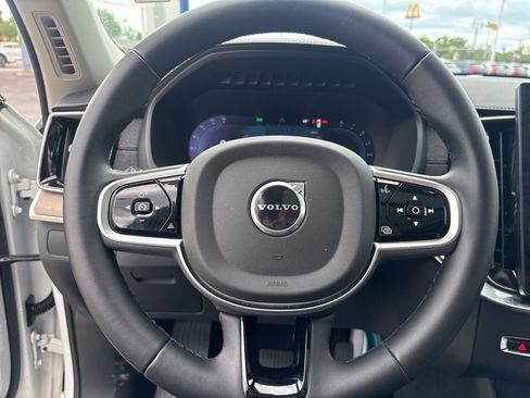 Used 2025 Volvo XC90 B5 Plus AWD/4WD image 20