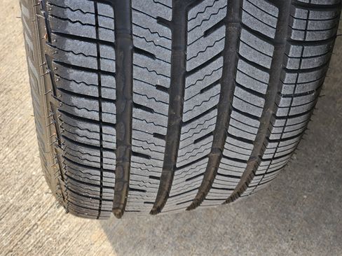 Used 2019 Lexus UX 250h image 15