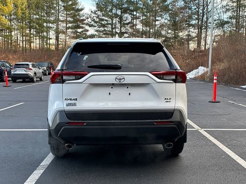 New 2025 Toyota RAV4 XLE w/ Convenience Package image 4