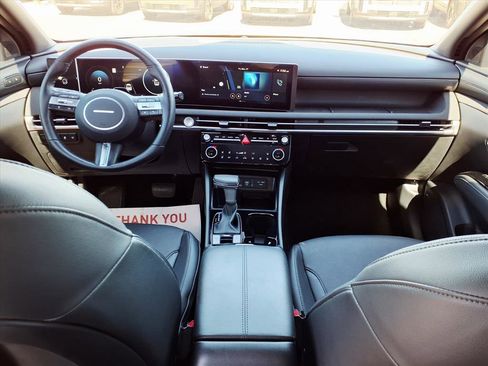Certified 2025 Hyundai Santa Cruz Limited image 18