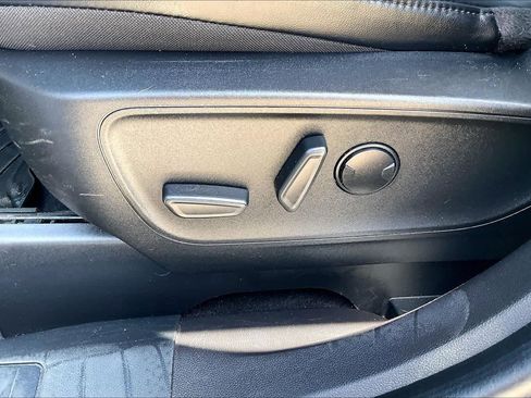 Used 2023 Ford Escape SE FWD image 31