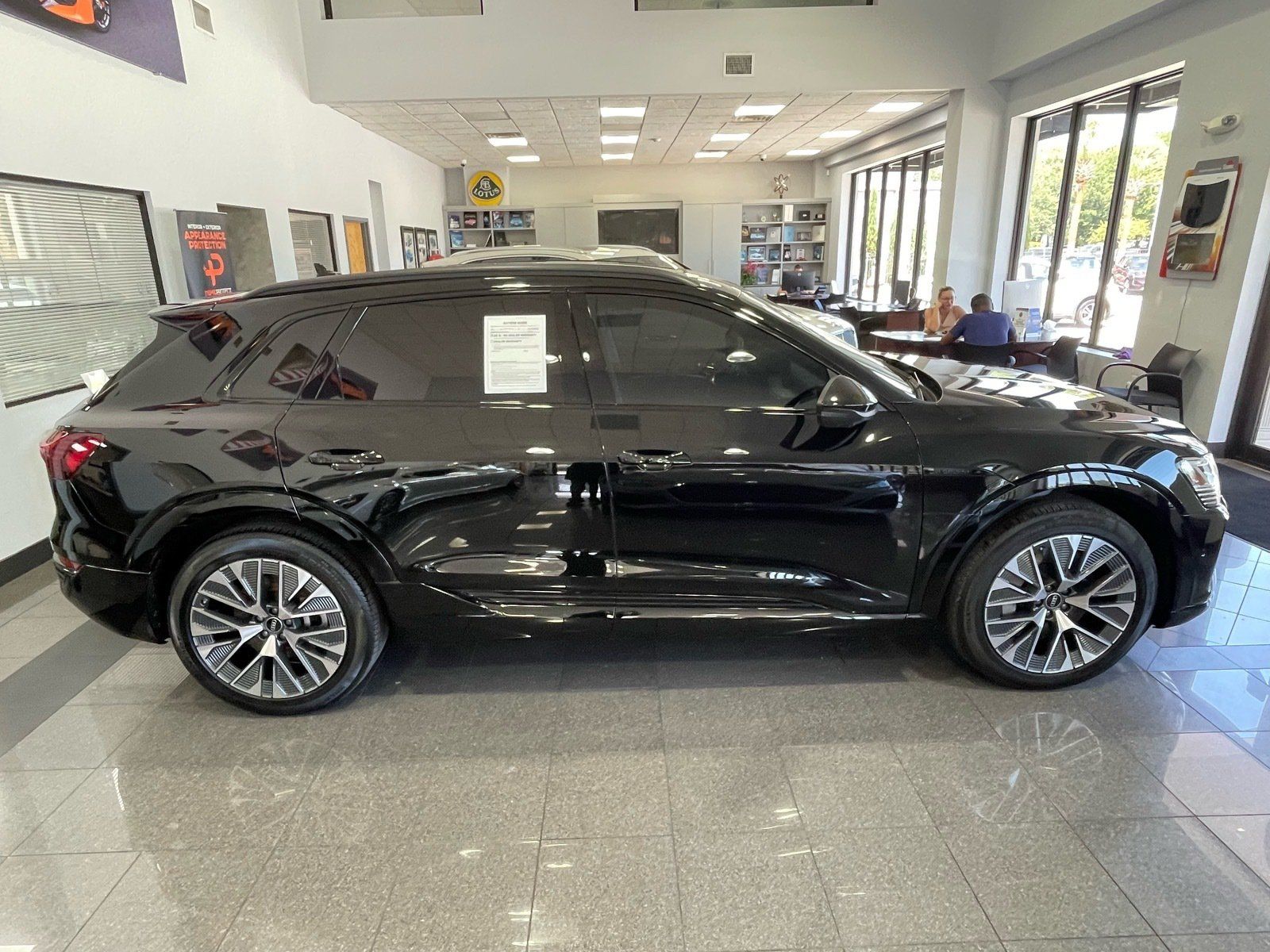 Used 2024 Audi Q8 e-tron Premium Plus w/ Premium Plus Package AWD/4WD image 6