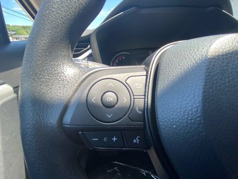 Used 2023 Toyota RAV4 LE AWD/4WD image 18