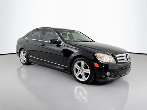 Used 2010 Mercedes-Benz C 300 Sedan image 4